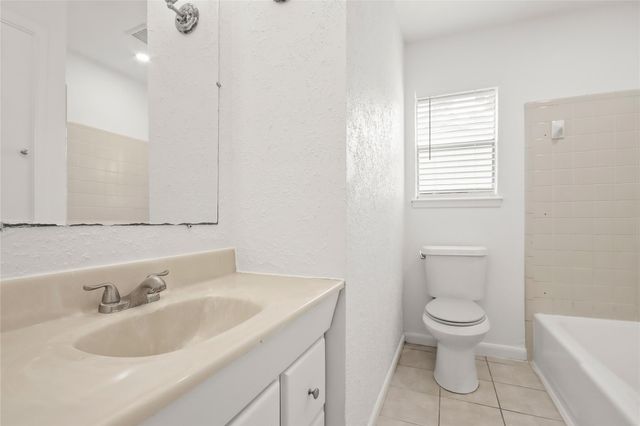 111 Montrose Circle, Conroe, TX 77301