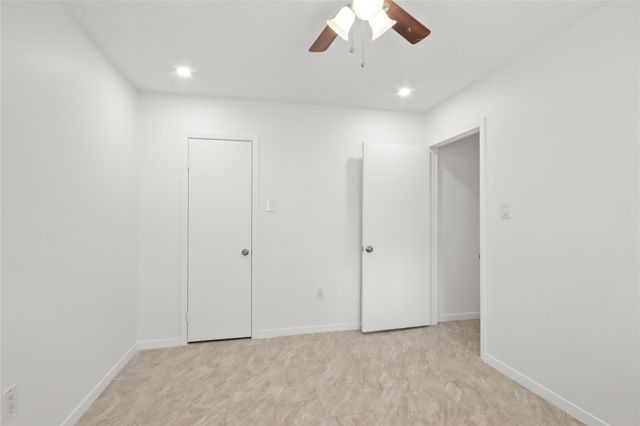 111 Montrose Circle, Conroe, TX 77301