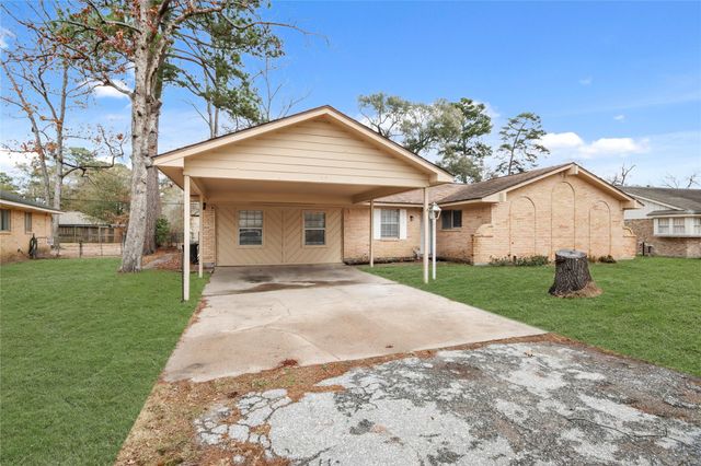 111 Montrose Circle, Conroe, TX 77301