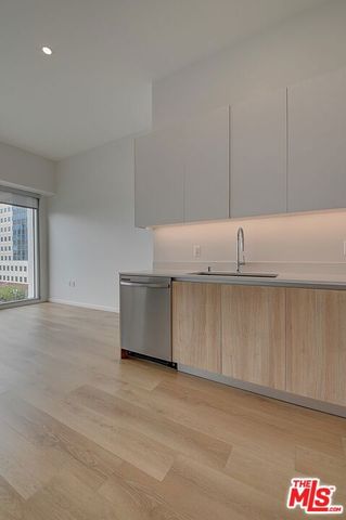 200 W Ocean Boulevard 305, Long Beach, CA 90802