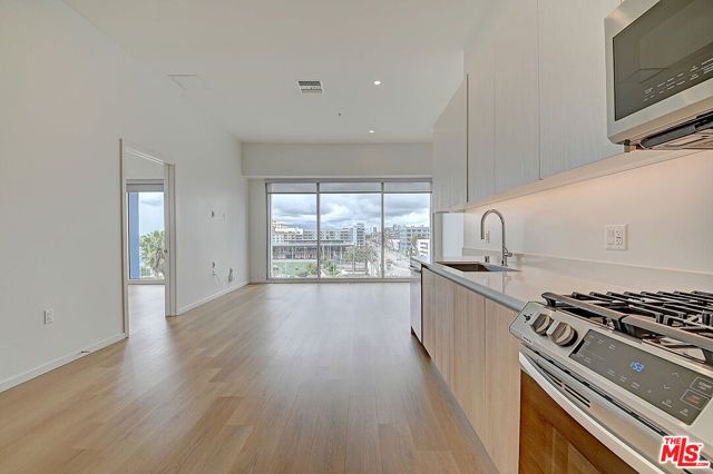 200 W Ocean Boulevard 305, Long Beach, CA 90802