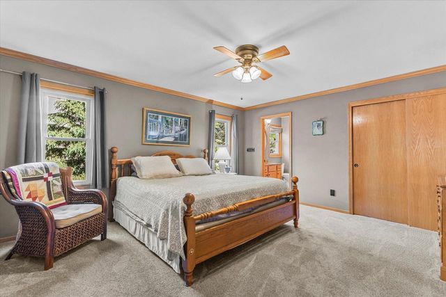N60W24612 Lynette PASS, Sussex, WI 53089