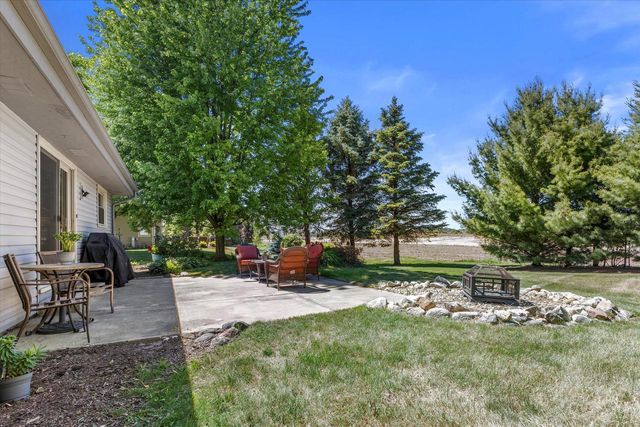 N60W24612 Lynette PASS, Sussex, WI 53089