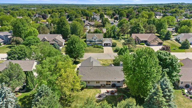 N60W24612 Lynette PASS, Sussex, WI 53089