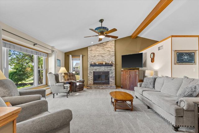 N60W24612 Lynette PASS, Sussex, WI 53089