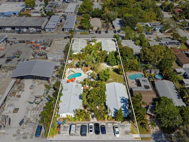 560-564 NE 34th Street, Oakland Park, FL 33334