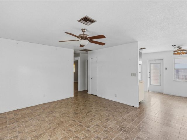 560-564 NE 34th Street, Oakland Park, FL 33334