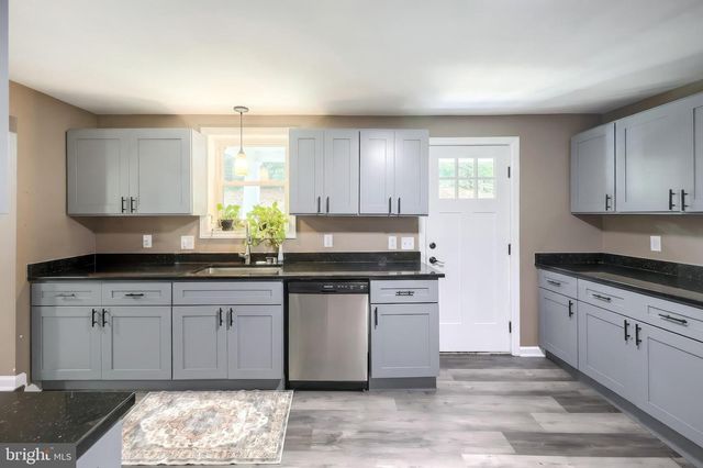229 SHAUFFNERTOWN RD, New Cumberland, PA 17070