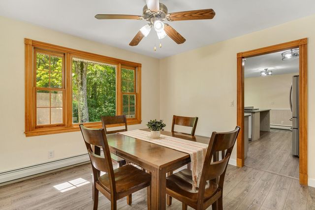 18 Valleyview Drive, Essex, VT 05452