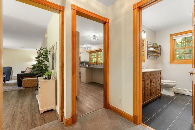 18 Valleyview Drive, Essex, VT 05452
