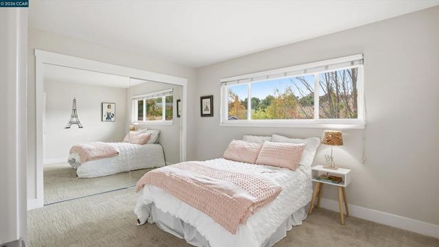 235 Appalachian Dr, Martinez, CA 94553