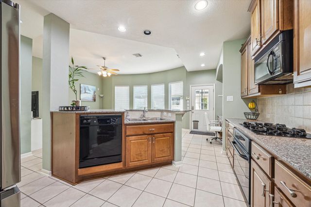 2403 Clippers Square, Houston, TX 77058