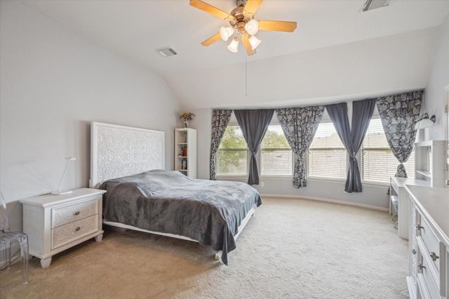 2403 Clippers Square, Houston, TX 77058