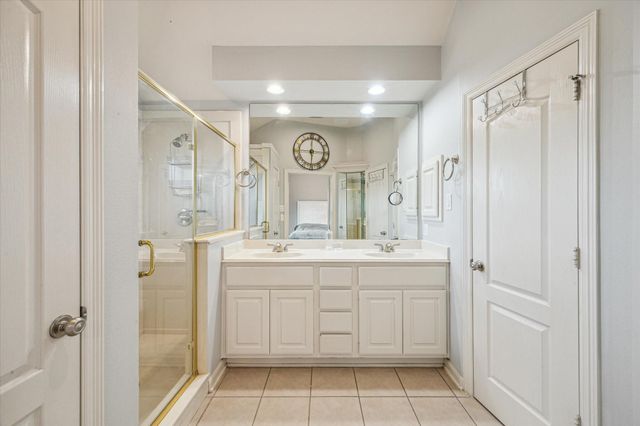 2403 Clippers Square, Houston, TX 77058