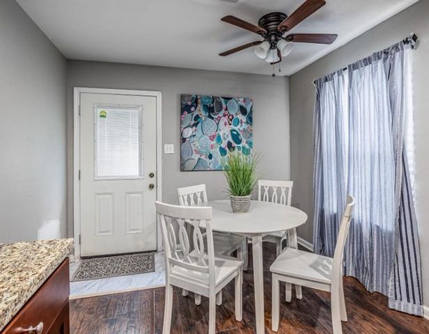 2111 W Gulf Street, Baytown, TX 77520