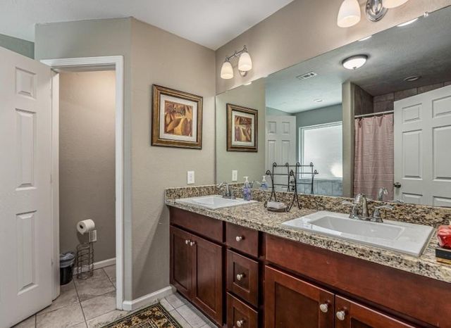 2111 W Gulf Street, Baytown, TX 77520