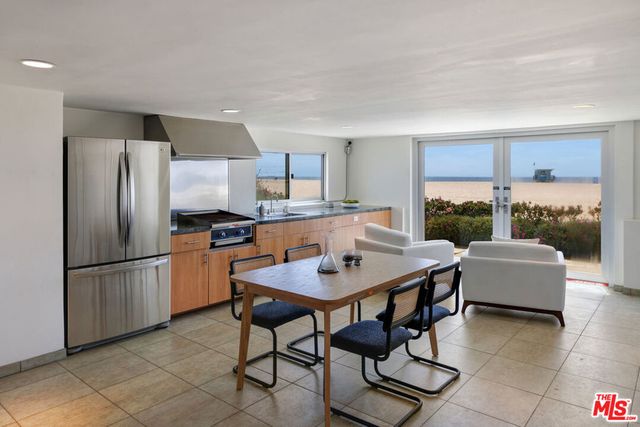 3412 Ocean Front Walk 201, Marina Del Rey, CA 90292