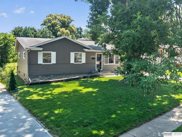 4907 N 64th Street, Omaha, NE 68104
