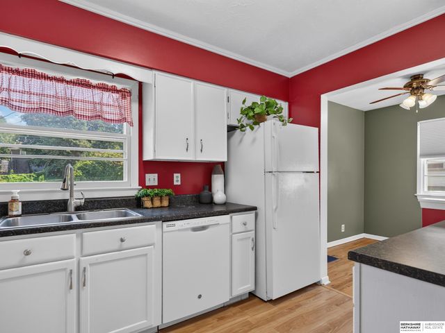4907 N 64th Street, Omaha, NE 68104