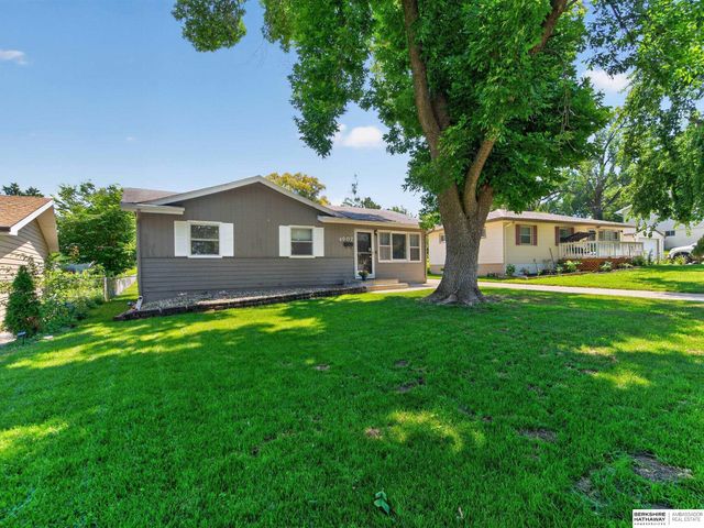 4907 N 64th Street, Omaha, NE 68104
