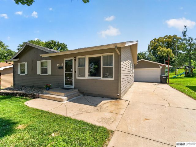 4907 N 64th Street, Omaha, NE 68104