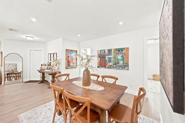 424 Putnam Road, West Palm Beach, FL 33405