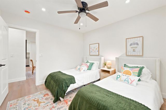 424 Putnam Road, West Palm Beach, FL 33405