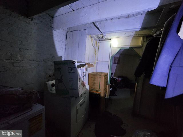 439 N EAST AVE, Baltimore, MD 21224