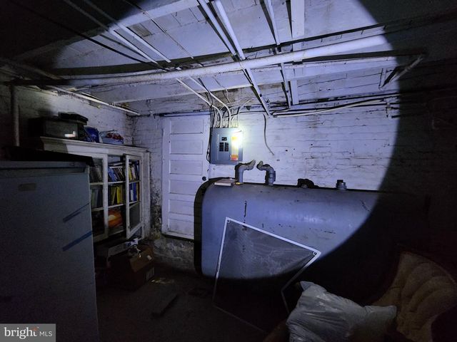 439 N EAST AVE, Baltimore, MD 21224