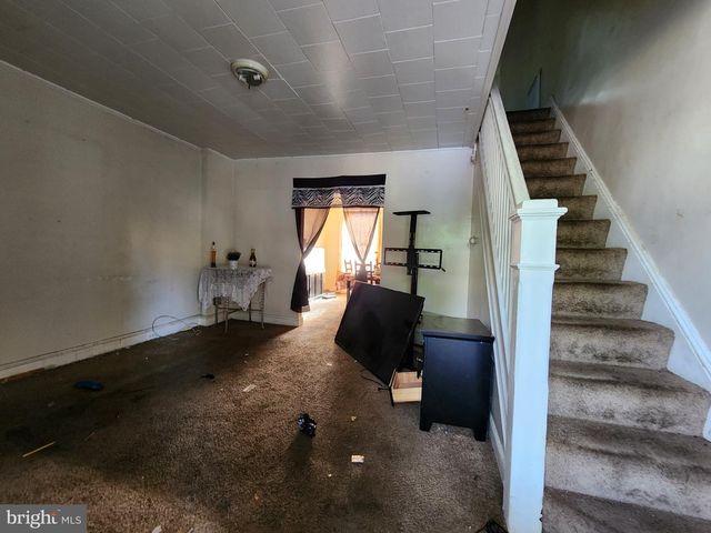 439 N EAST AVE, Baltimore, MD 21224