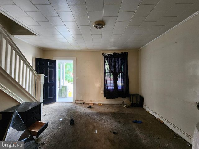 439 N EAST AVE, Baltimore, MD 21224