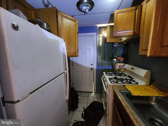 439 N EAST AVE, Baltimore, MD 21224