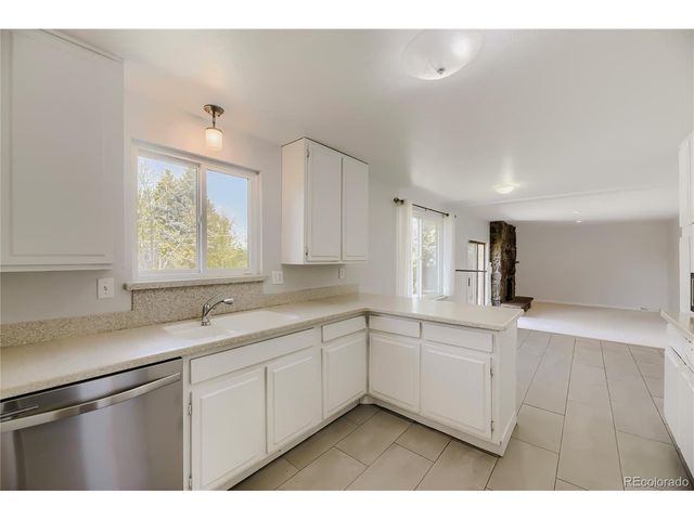 1393 E Easter Cir, Centennial, CO 80122