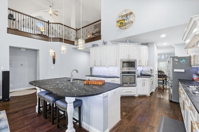 925 Nathanael Greene Court, Aubrey, TX 76227