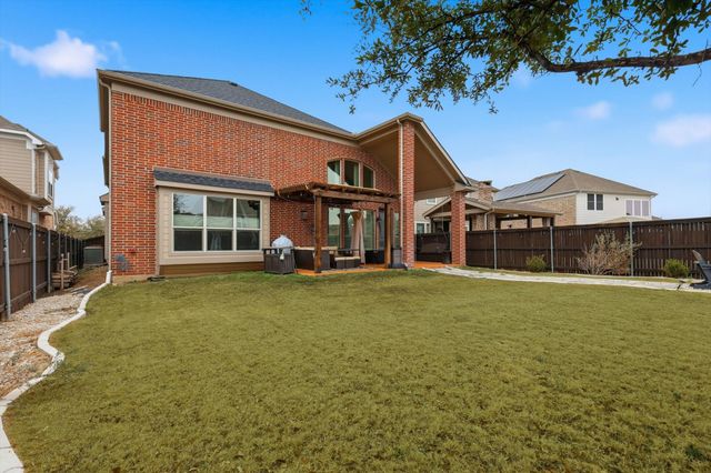 925 Nathanael Greene Court, Aubrey, TX 76227