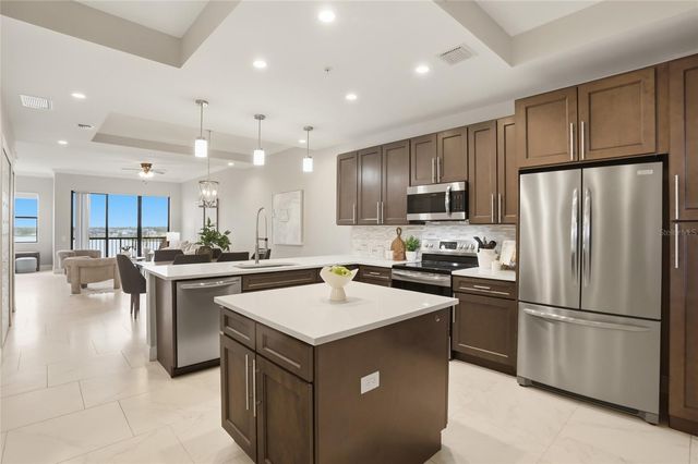 16300 COUNTY ROAD 455 714, Montverde, FL 34756