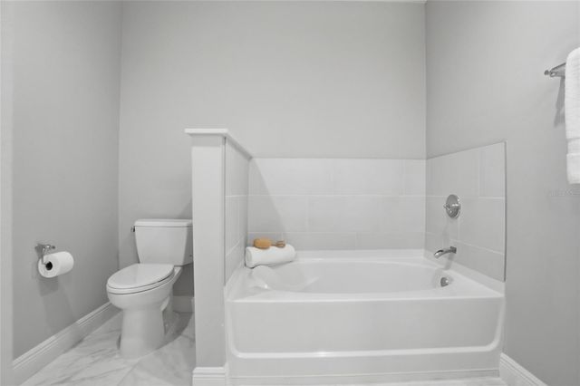 16300 COUNTY ROAD 455 714, Montverde, FL 34756