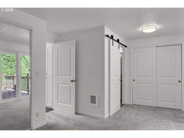88175 TIKI Ln, Springfield, OR 97478