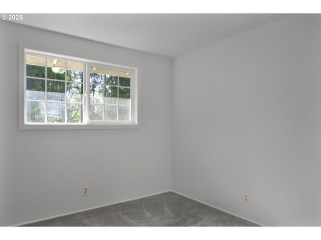 88175 TIKI Ln, Springfield, OR 97478