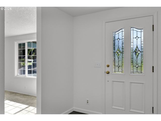 88175 TIKI Ln, Springfield, OR 97478