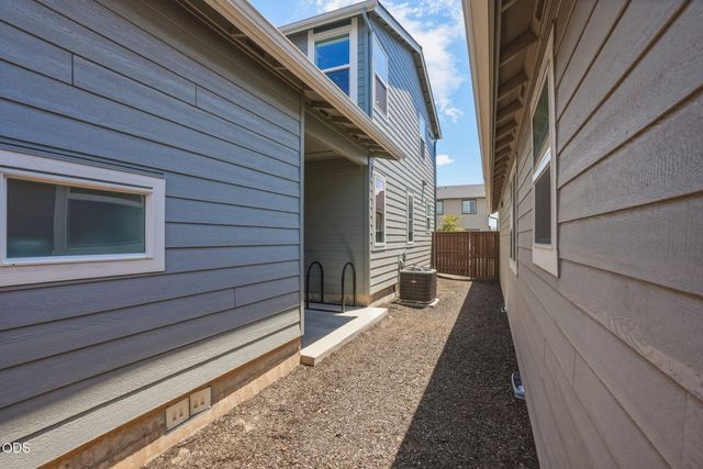 20855 SE Caldera Drive, Bend, OR 97702