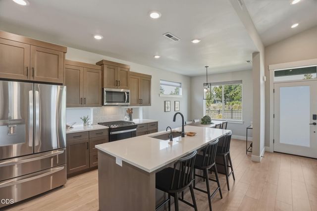20855 SE Caldera Drive, Bend, OR 97702