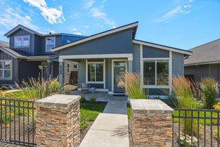 20855 SE Caldera Drive, Bend, OR 97702