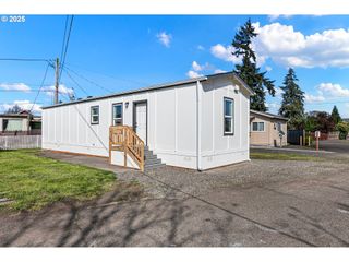 1085 W 1ST Ave 2, Junction City, OR 97448