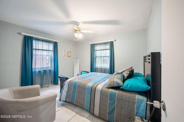 2760 JERRY Lane, Jacksonville, FL 32218