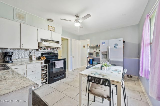 2760 JERRY Lane, Jacksonville, FL 32218