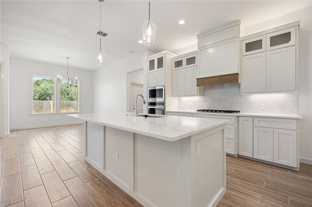 1702 Elm View Dr, Corpus Christi, TX 78418