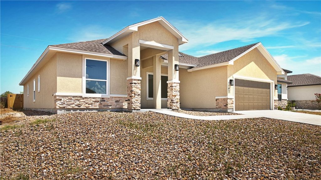 1702 Elm View Dr, Corpus Christi, TX 78418 — photo 2