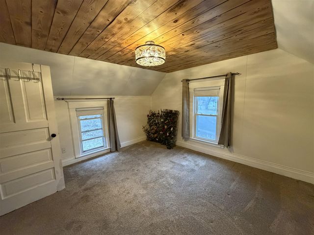 169 N Kalamazoo Street, Vicksburg, MI 49097