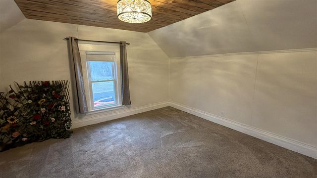 169 N Kalamazoo Street, Vicksburg, MI 49097